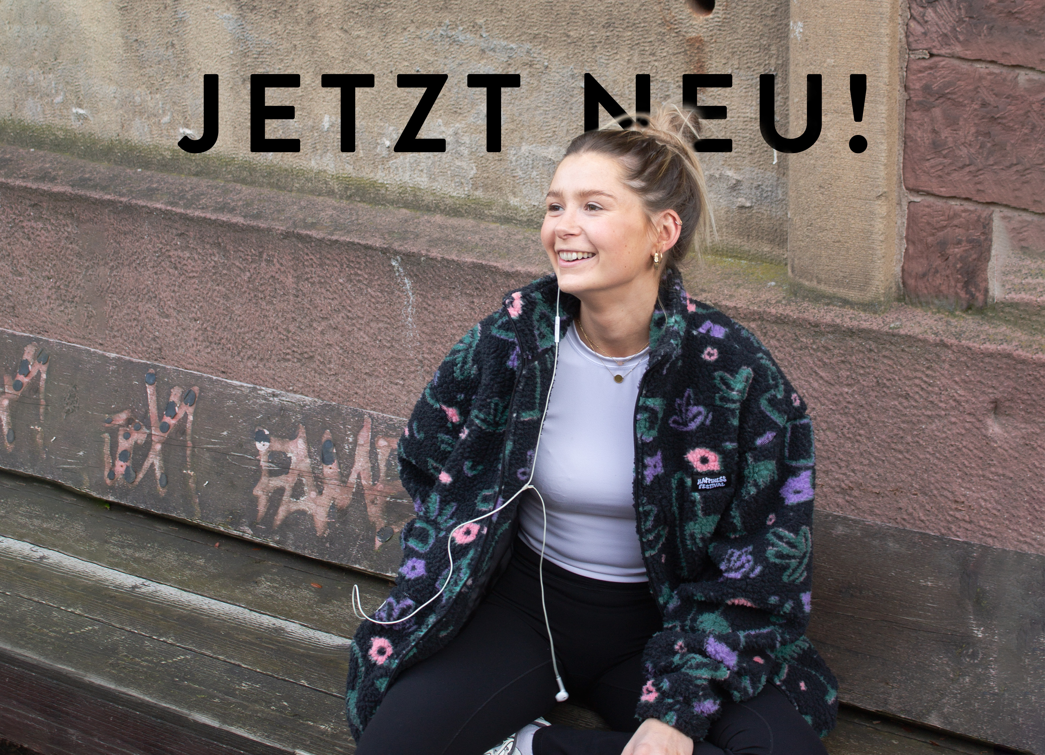 Die Happiness Festival Fleecejacke - jetzt im Shop erhältlich